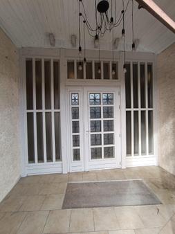 Maison à vendre - 4 pièces - 155,50 m2 - Jarnac - 16 - POITOU-CHARENTES