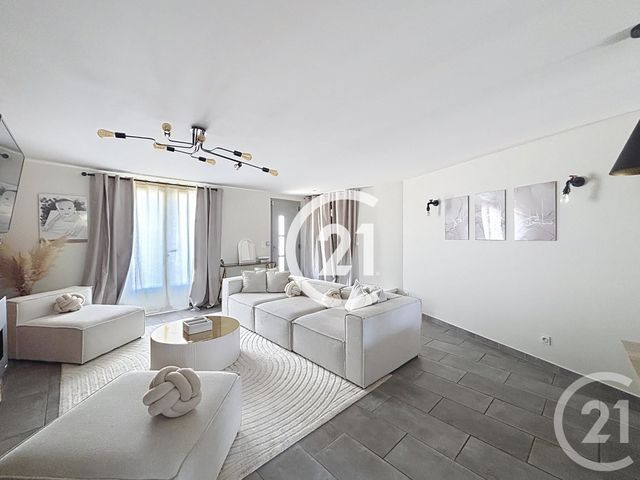 Maison à vendre - 3 pièces - 73 m2 - Cherves Richemont - 16 - POITOU-CHARENTES