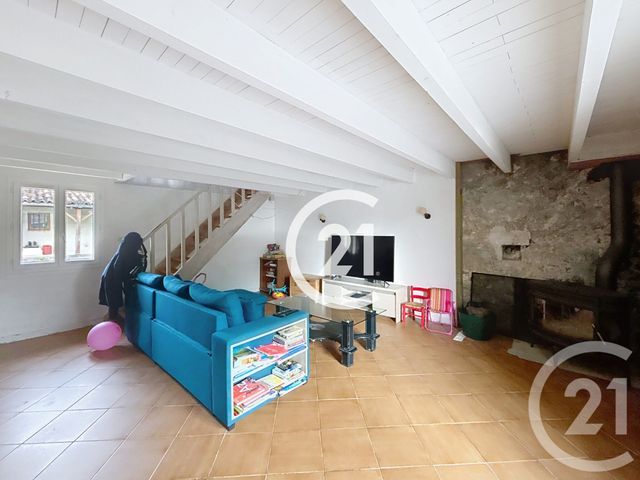 Maison à vendre - 5 pièces - 100 m2 - Salles D Angles - 16 - POITOU-CHARENTES