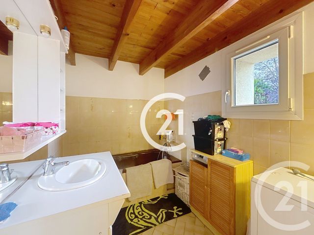 Maison à vendre - 5 pièces - 100 m2 - Salles D Angles - 16 - POITOU-CHARENTES