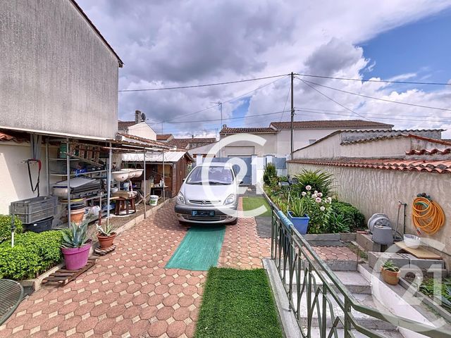 Maison &agrave; vendre - 3 pi&egrave;ces - 125 m2 - Cognac - 16 - POITOU-CHARENTES