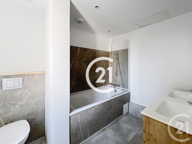 Maison &agrave; vendre - 5 pi&egrave;ces - 143 m2 - Cognac - 16 - POITOU-CHARENTES