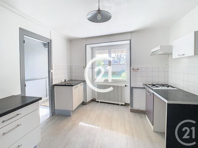 Maison &agrave; vendre - 5 pi&egrave;ces - 110 m2 - Chateaubernard - 16 - POITOU-CHARENTES