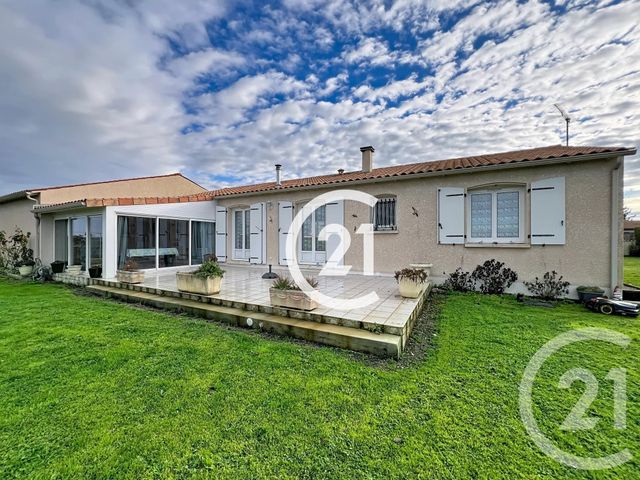 Maison &agrave; vendre - 5 pi&egrave;ces - 115 m2 - Gimeux - 16 - POITOU-CHARENTES
