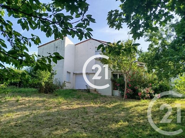 Maison &agrave; vendre - 6 pi&egrave;ces - 188 m2 - Boutiers St Trojan - 16 - POITOU-CHARENTES