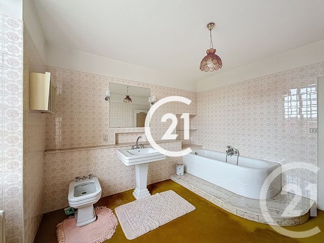 Maison &agrave; vendre - 7 pi&egrave;ces - 333 m2 - St Sulpice De Cognac - 16 - POITOU-CHARENTES