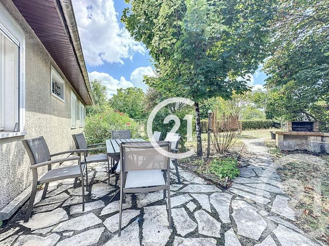 Maison &agrave; vendre - 4 pi&egrave;ces - 109 m2 - Chateaubernard - 16 - POITOU-CHARENTES