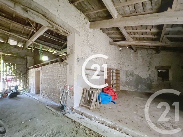 Maison à vendre - 1 pièce - 260 m2 - Gimeux - 16 - POITOU-CHARENTES