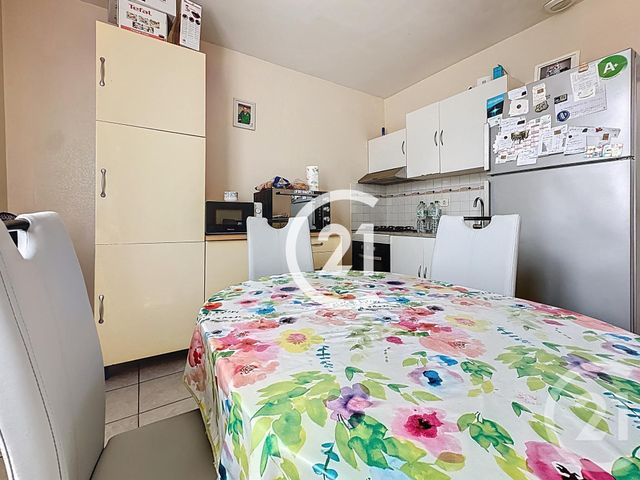 Maison à vendre - 2 pièces - 42 m2 - Chateaubernard - 16 - POITOU-CHARENTES