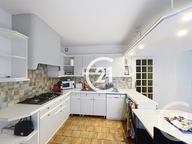 Maison &agrave; vendre - 8 pi&egrave;ces - 185 m2 - Louzac St Andre - 16 - POITOU-CHARENTES