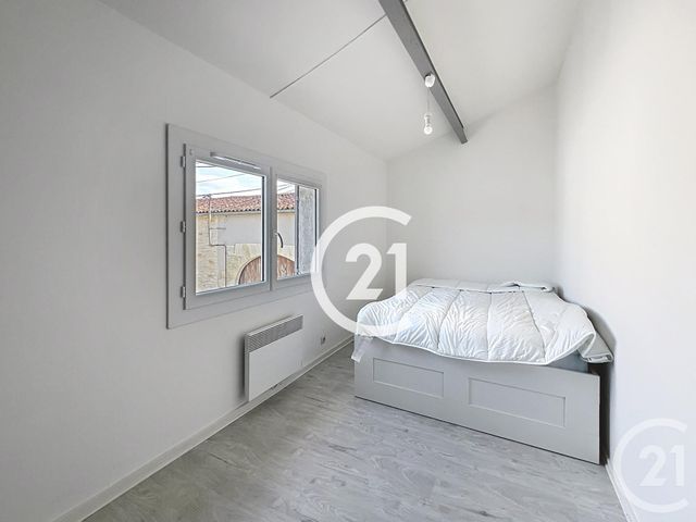 Maison &agrave; louer - 5 pi&egrave;ces - 89 m2 - Boutiers St Trojan - 16 - POITOU-CHARENTES