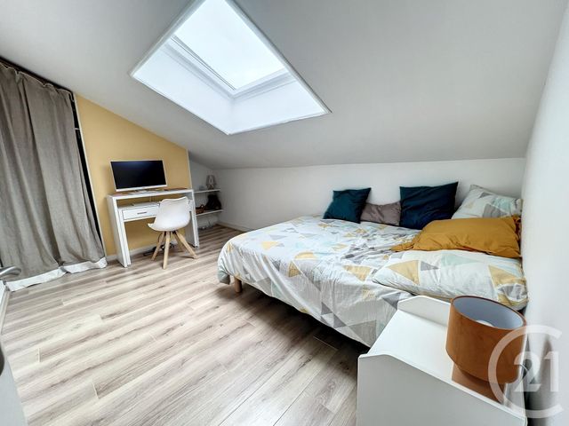 Maison &agrave; louer - 7 pi&egrave;ces - 124 m2 - Salles D Angles - 16 - POITOU-CHARENTES