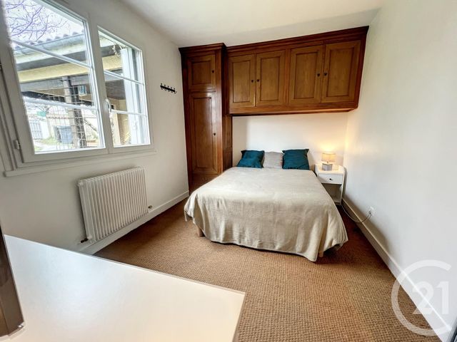 Maison &agrave; louer - 7 pi&egrave;ces - 124 m2 - Salles D Angles - 16 - POITOU-CHARENTES