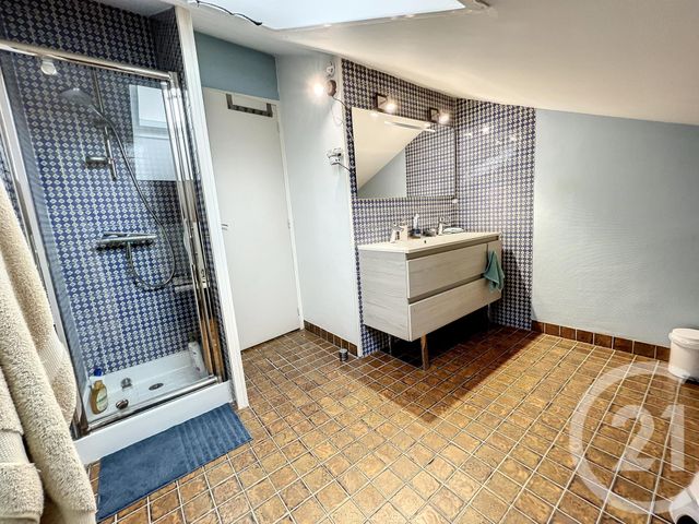 Maison &agrave; louer - 7 pi&egrave;ces - 124 m2 - Salles D Angles - 16 - POITOU-CHARENTES