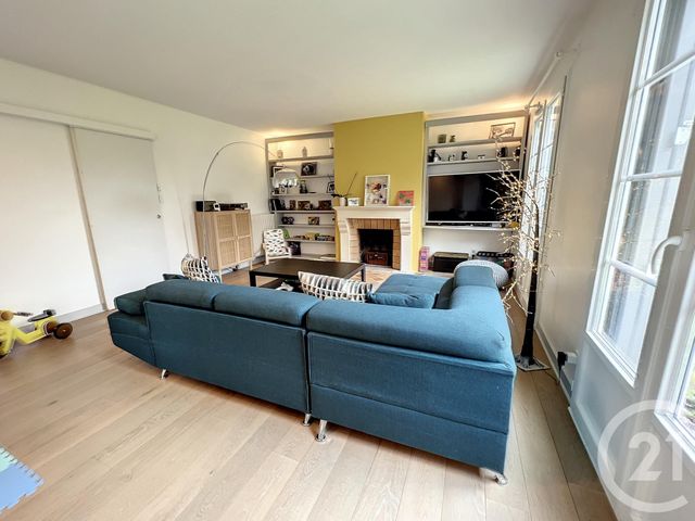 Maison &agrave; louer - 7 pi&egrave;ces - 124 m2 - Salles D Angles - 16 - POITOU-CHARENTES