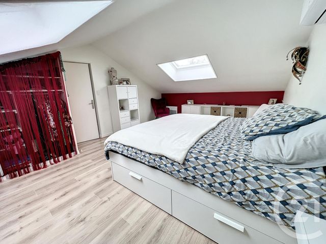 Maison &agrave; louer - 7 pi&egrave;ces - 124 m2 - Salles D Angles - 16 - POITOU-CHARENTES