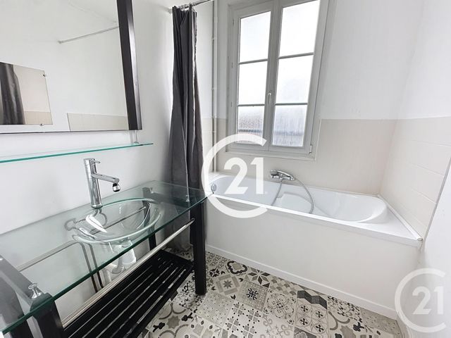 Maison à louer - 3 pièces - 95 m2 - Cognac - 16 - POITOU-CHARENTES