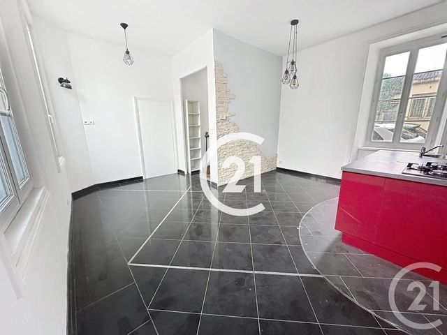 Maison à louer - 3 pièces - 95 m2 - Cognac - 16 - POITOU-CHARENTES