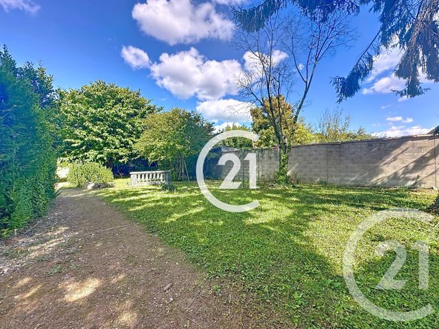 Maison à vendre - 5 pièces - 144,50 m2 - St Laurent De Cognac - 16 - POITOU-CHARENTES