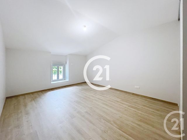 Maison à louer - 6 pièces - 153 m2 - Jarnac Champagne - 17 - POITOU-CHARENTES