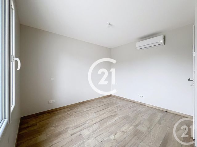 Maison à louer - 6 pièces - 153 m2 - Jarnac Champagne - 17 - POITOU-CHARENTES