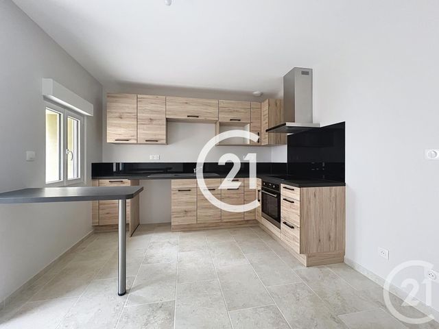 Maison à louer - 6 pièces - 153 m2 - Jarnac Champagne - 17 - POITOU-CHARENTES