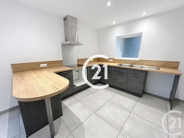 Maison &agrave; louer - 3 pi&egrave;ces - 79 m2 - Mons - 17 - POITOU-CHARENTES