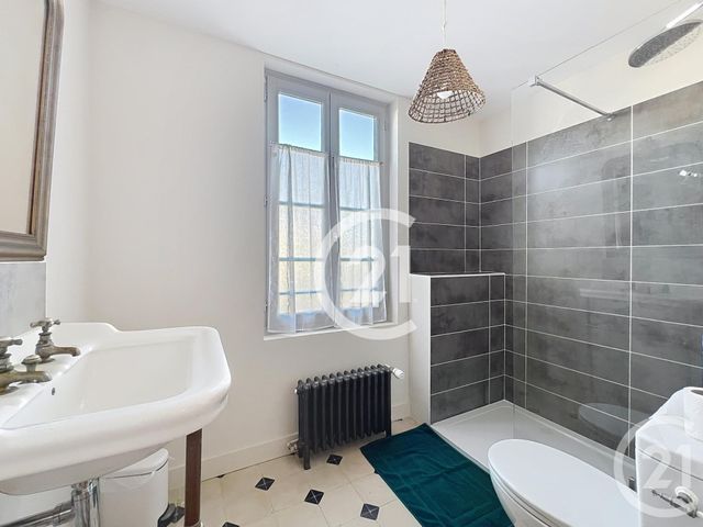 Maison à louer - 5 pièces - 143 m2 - Cognac - 16 - POITOU-CHARENTES