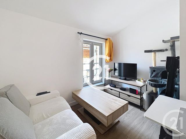 Appartement F2 &agrave; louer - 2 pi&egrave;ces - 30 m2 - Cognac - 16 - POITOU-CHARENTES