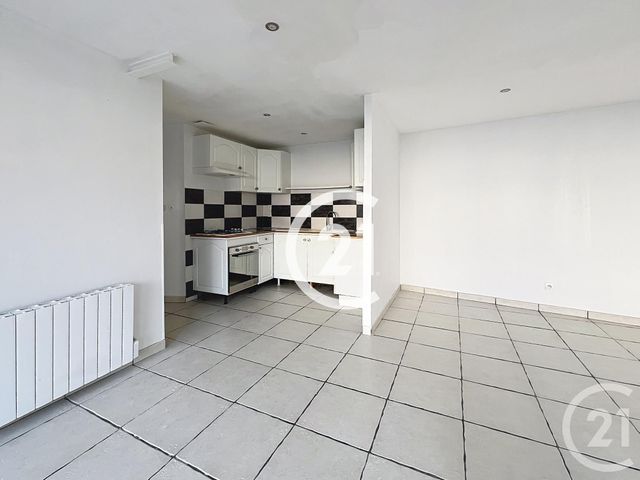 Maison &agrave; louer - 4 pi&egrave;ces - 96,60 m2 - Cognac - 16 - POITOU-CHARENTES