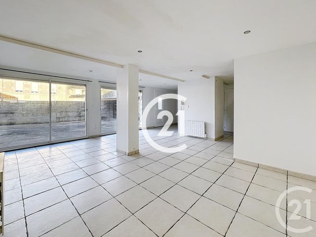 Maison &agrave; louer - 4 pi&egrave;ces - 96,60 m2 - Cognac - 16 - POITOU-CHARENTES