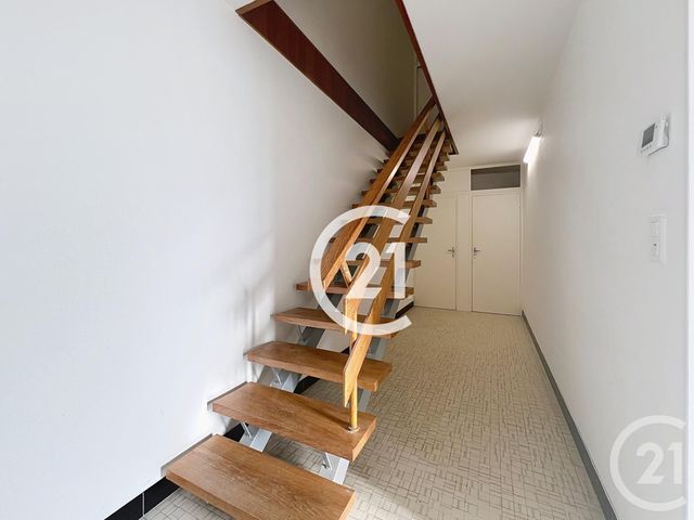 Maison &agrave; louer - 3 pi&egrave;ces - 99 m2 - Cognac - 16 - POITOU-CHARENTES