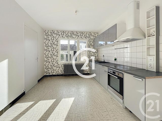 Maison &agrave; louer - 3 pi&egrave;ces - 99 m2 - Cognac - 16 - POITOU-CHARENTES