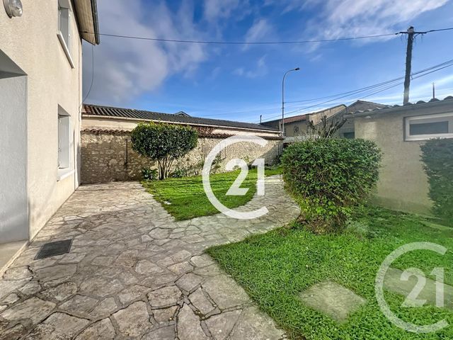 Maison &agrave; louer - 3 pi&egrave;ces - 99 m2 - Cognac - 16 - POITOU-CHARENTES