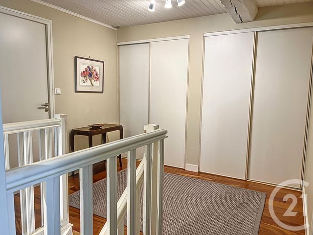 Maison &agrave; louer - 5 pi&egrave;ces - 166 m2 - St Laurent De Cognac - 16 - POITOU-CHARENTES