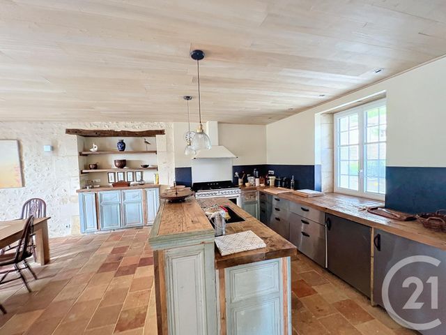 Maison &agrave; louer - 5 pi&egrave;ces - 166 m2 - St Laurent De Cognac - 16 - POITOU-CHARENTES