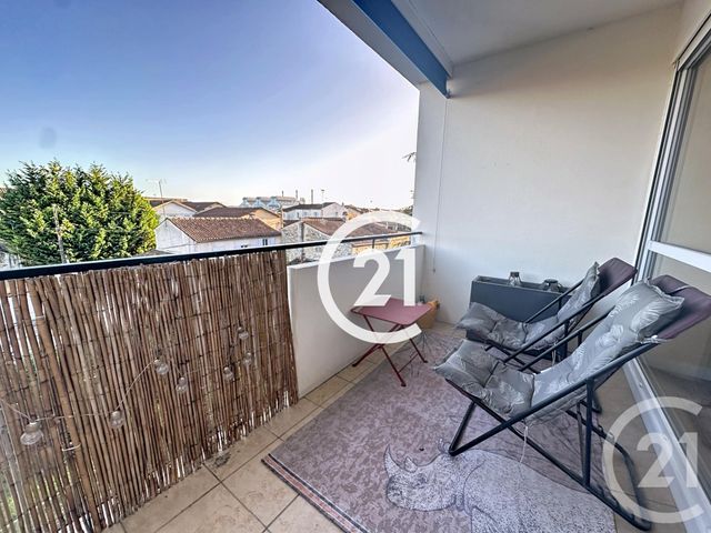 Appartement F3 &agrave; louer - 3 pi&egrave;ces - 75 m2 - Cognac - 16 - POITOU-CHARENTES