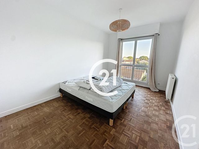 Appartement F3 &agrave; louer - 3 pi&egrave;ces - 75 m2 - Cognac - 16 - POITOU-CHARENTES