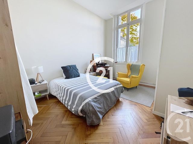 Appartement F3 &agrave; louer - 3 pi&egrave;ces - 109 m2 - Cognac - 16 - POITOU-CHARENTES