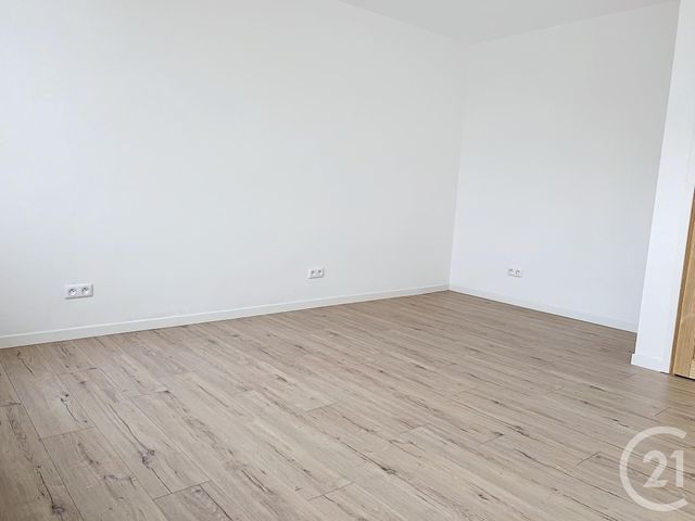 Maison &agrave; louer - 3 pi&egrave;ces - 64,60 m2 - Cognac - 16 - POITOU-CHARENTES