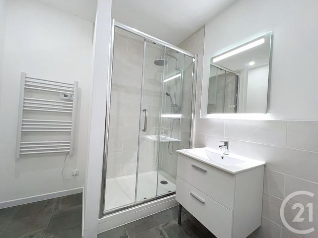 Maison &agrave; louer - 3 pi&egrave;ces - 64,60 m2 - Cognac - 16 - POITOU-CHARENTES