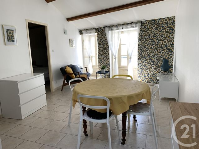 Appartement T2 &agrave; louer - 2 pi&egrave;ces - 40 m2 - Cognac - 16 - POITOU-CHARENTES
