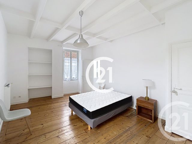 Maison &agrave; vendre - 3 pi&egrave;ces - 81 m2 - Cognac - 16 - POITOU-CHARENTES