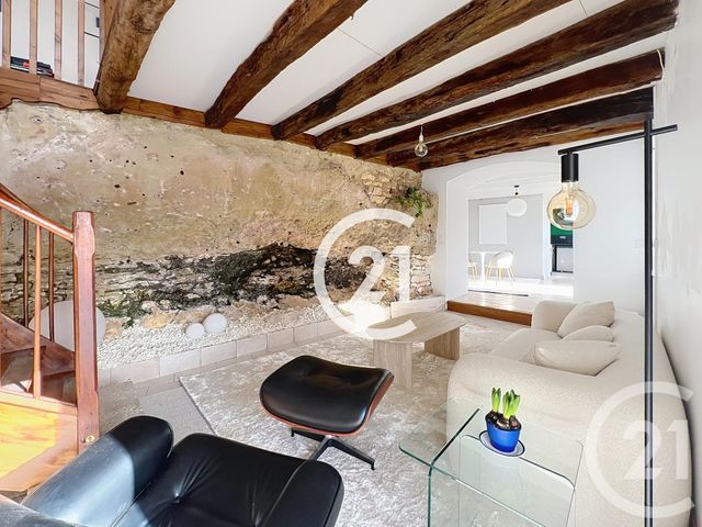 Maison &agrave; louer - 5 pi&egrave;ces - 111 m2 - St Brice - 16 - POITOU-CHARENTES