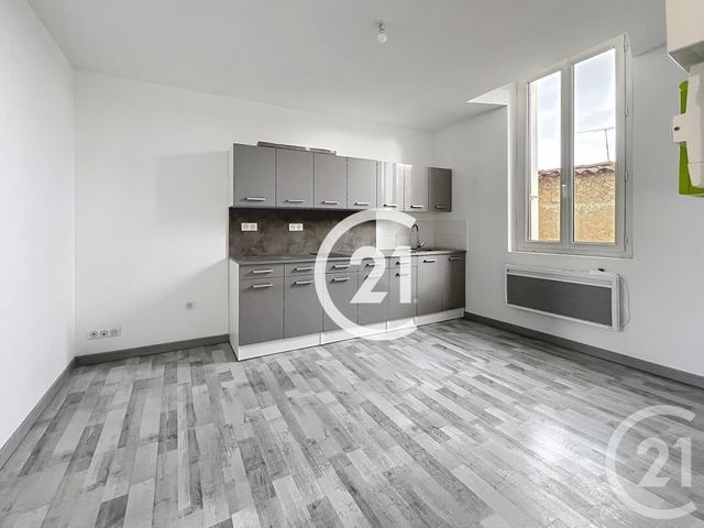 Appartement T2 &agrave; louer - 2 pi&egrave;ces - 32 m2 - Cognac - 16 - POITOU-CHARENTES