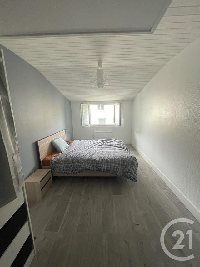 Maison &agrave; louer - 3 pi&egrave;ces - 70,60 m2 - St Laurent De Cognac - 16 - POITOU-CHARENTES