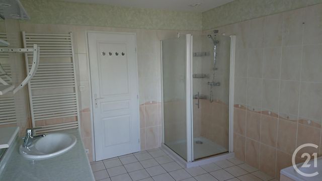 Maison &agrave; louer - 5 pi&egrave;ces - 149 m2 - Merpins - 16 - POITOU-CHARENTES