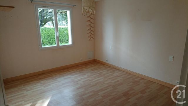 Maison &agrave; louer - 5 pi&egrave;ces - 149 m2 - Merpins - 16 - POITOU-CHARENTES