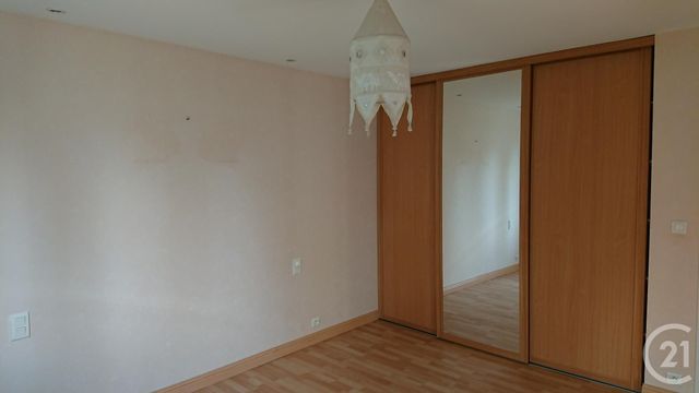 Maison &agrave; louer - 5 pi&egrave;ces - 149 m2 - Merpins - 16 - POITOU-CHARENTES