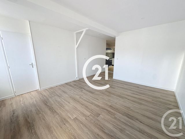 Appartement F2 &agrave; louer - 2 pi&egrave;ces - 41 m2 - Cognac - 16 - POITOU-CHARENTES